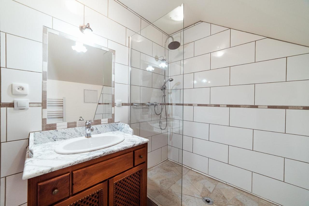 Maison Calme 14 Personnes, Piscine, Jardin Et Parking Bucheres Luaran gambar